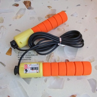 青島暢游文體用品 批發(fā)供應(yīng)記數(shù)跳繩、比賽跳繩，計數(shù)橡膠繩海綿柄學(xué)生學(xué)校首選